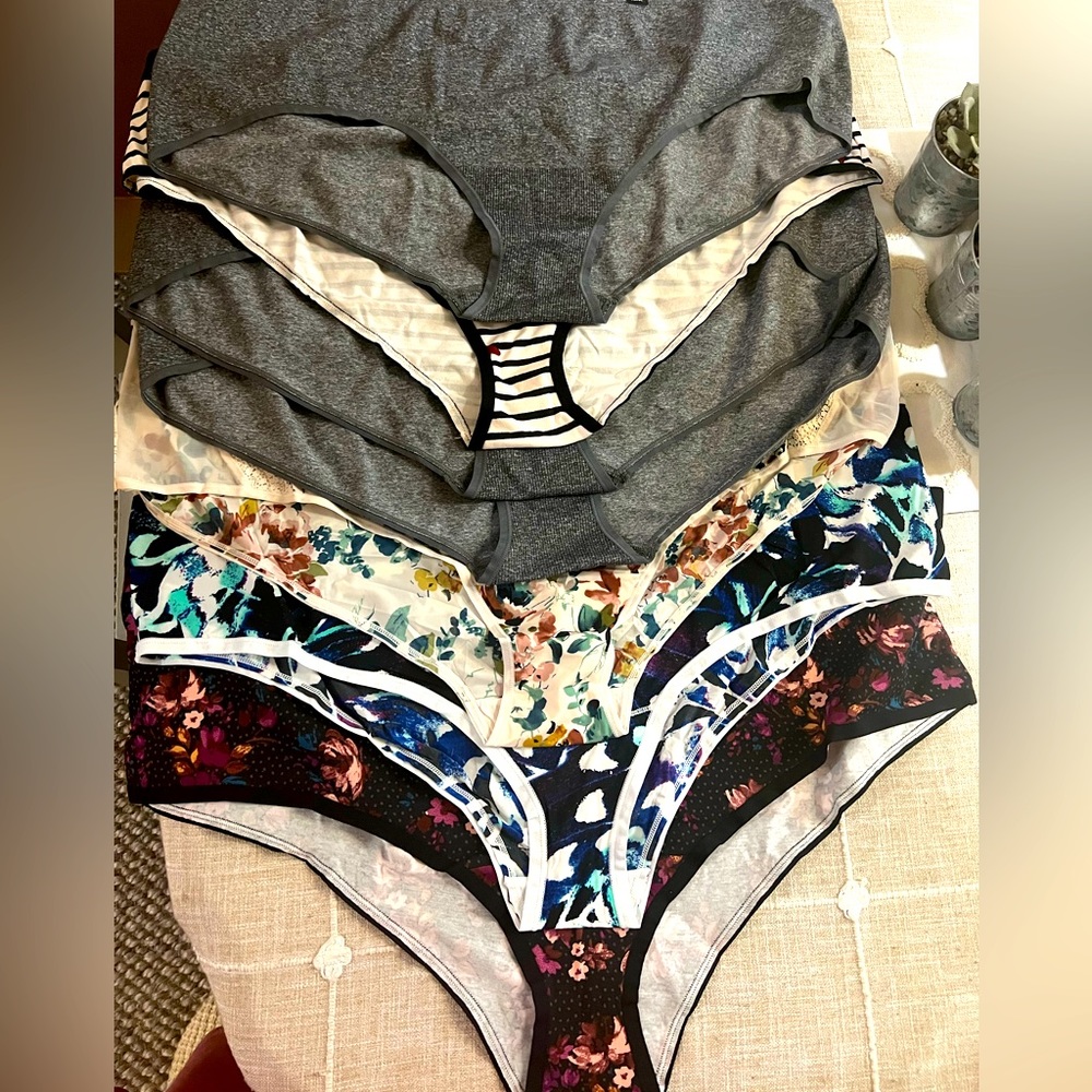 Lot of 7 pairs of Brand new with tags size 5 Torrid panties